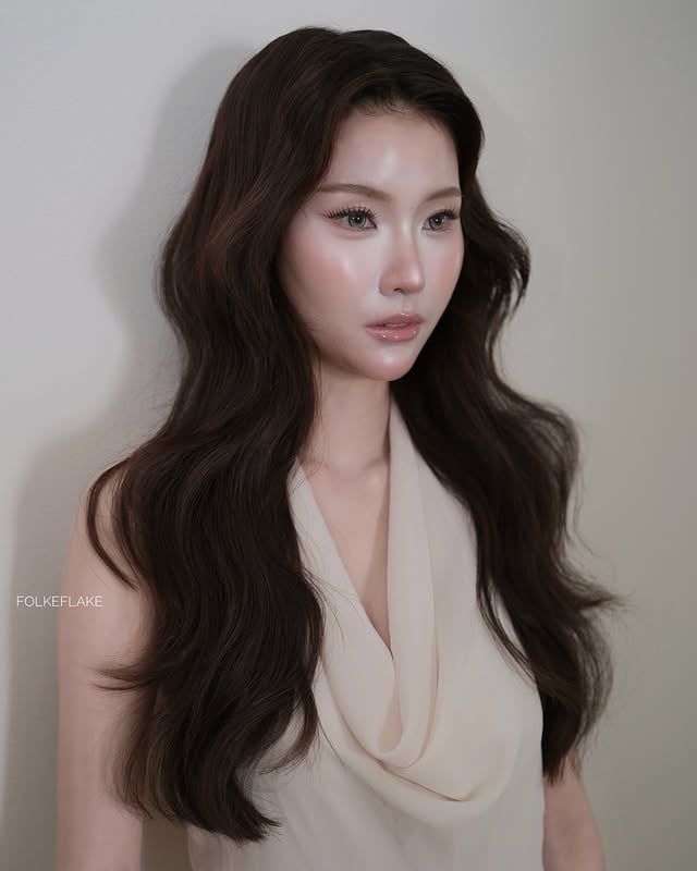 ถึงคิว #แต่งหน้าลุคปรุงจืด 🤍✨Make up @folkeflake Hair @folkeflake_hairstylist สอบถามจองคิว แอดLINE @folkeflake (มีแอด)โทร 0994215592#ช่างแต่งหน้า #folkeflakemakeup by @folkeflake