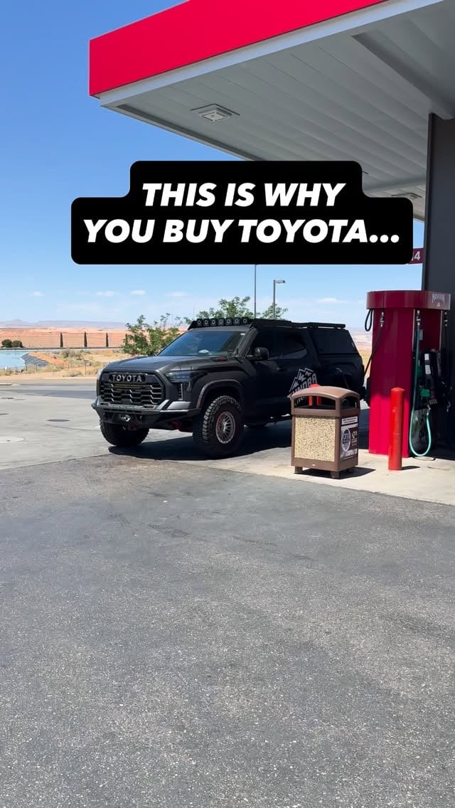 This is why you buy Toyota… 💪What’s the highest mileage you’ve ever seen on a Toyota? 👇 by @tundralifestyle