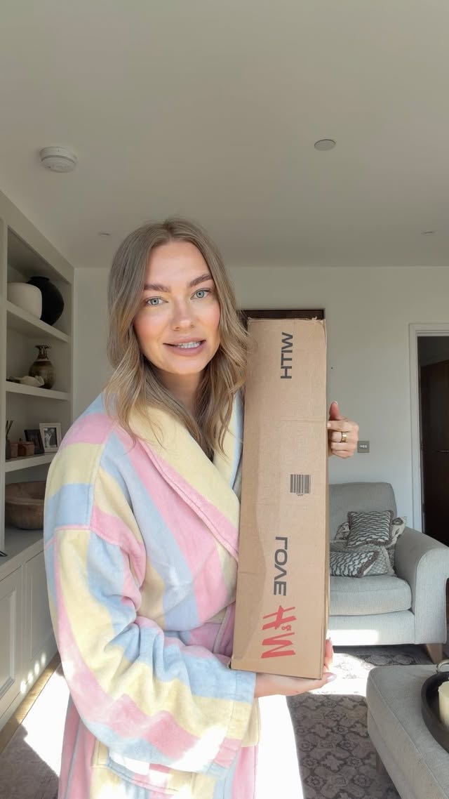 @hm you’ve done it again… I guarantee this will be the hardest working dress this summer 

Comment SHOP below for the link to the dresses as there are still a few sizes left https://liketk.it/6fsMT
