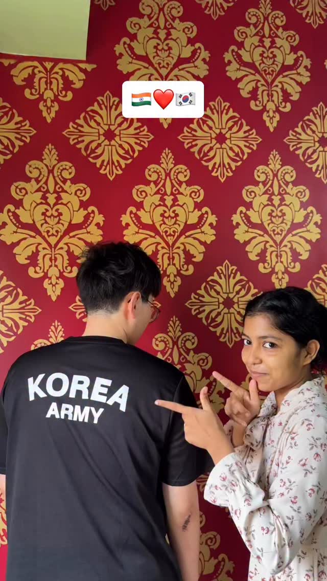 🇮🇳❤️🇰🇷You’re my favorite part of every day.#indiankoreancouple #korea #korean by @saheba_in_korea_