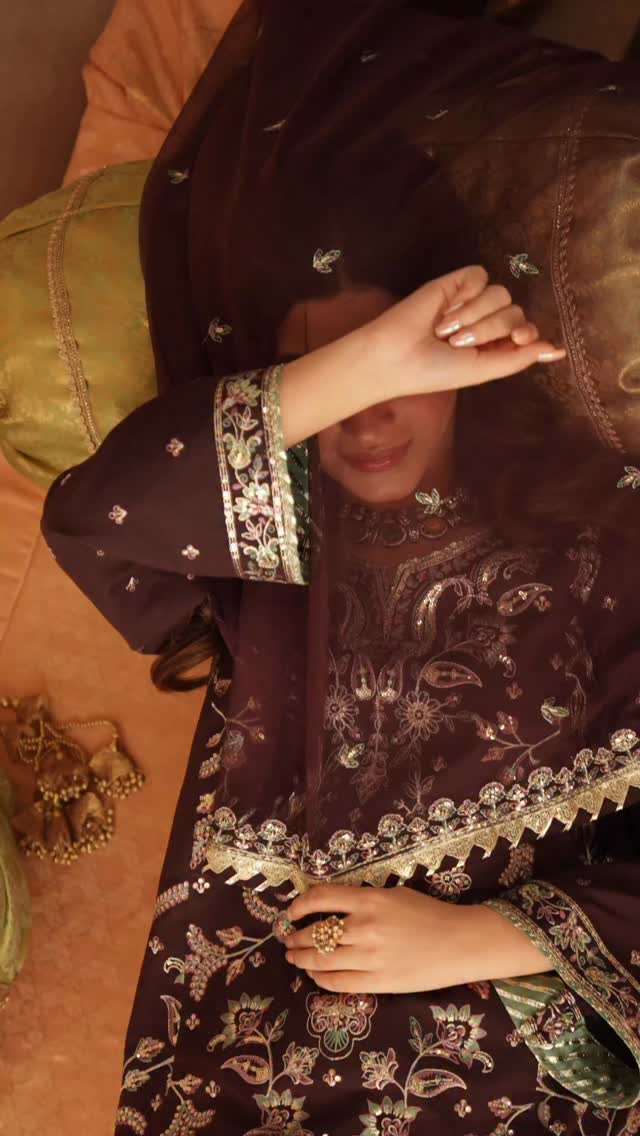Infused with the grandeur and sparkle of the season, this festive collection is every bit as dazzling as it is beautiful. 

@asimjofa @iamasimjofa

#festivecollection #luxurypret #festivewear #pakistanifashion #timelesselegance designerwear
