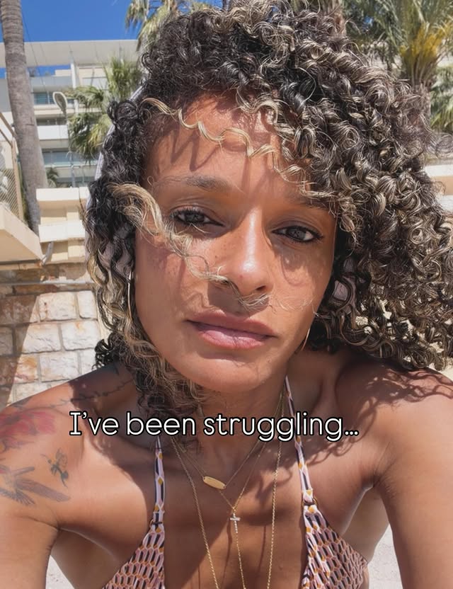 I’ve been struggling with social media
I’ve been struggling with posting
I’ve been struggling with being a single parent
I’ve been struggling with feeling inspired
I’ve been struggling with loving fitness
I’ve been struggling with staying positive 
I’ve been struggling with sleep
I’ve been struggling with seeing my way, my path
I’ve been struggling but quitting is never an option,
I’m a fighter, I always find my way. 

Life is full of ebbs and flows and if you can always remember there’s a flow then you’ll always see the light. 

Just for anyone who’s also been struggling lately, there’s a flow coming.

#life #lifeisbeautiful #love #fitness #inspire