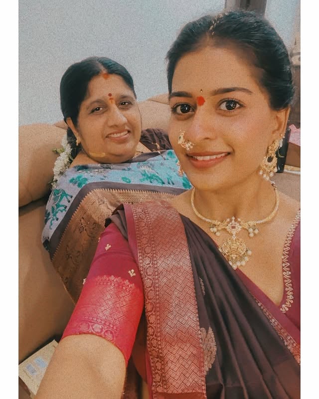 Happy birthday Vaniiiii ❤️😘😘 
I love you so much Amma❤️ missing you 🫂
