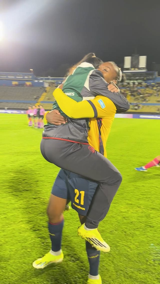 ¡La emoción de estar más cerca del sueño mundialista!

#UnSoloEcuador