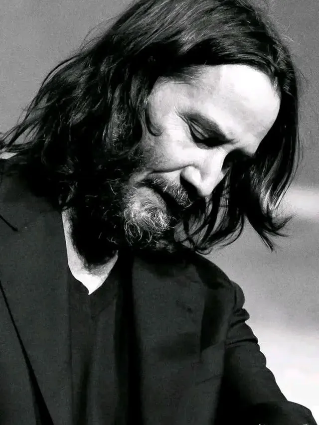  by @keanu_reeves_fan_club
