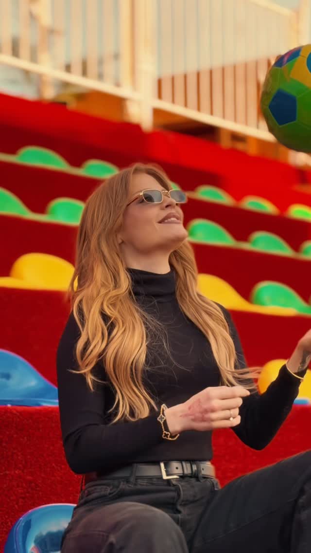 A nossa LOIRA GELADA vai chegar com TUDO!!!! 

Sexta-feira, 12 de junho, seu date perfeito é no Village com @luisasonza. Bora??? ❤️‍🔥

Últimos ingressos no link da bio 🎫