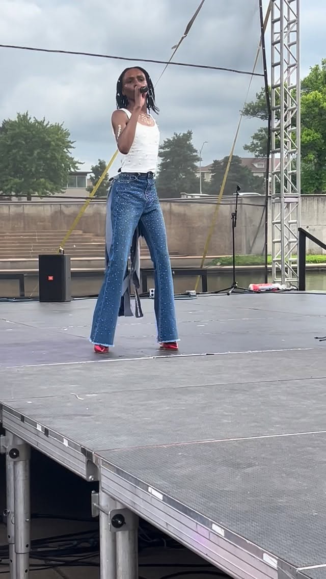 Y’all here’s a little of my Pride Performance!!😭 Imma post more clips soon ✨🫶🏽🏳️‍🌈