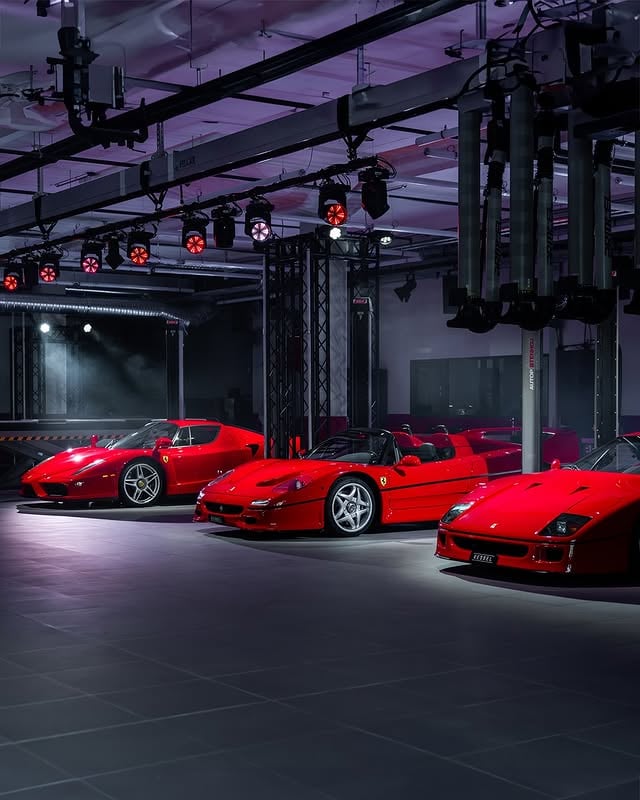 Long-established Ferrari Dealer Loris Kessel’s new Sihlbrugg site offers an immersive client experience over seven spacious floors and more than 6,000 square metres. 

Designed to feel more like an integrated brand experience than a conventional showroom, clients are welcomed into a space that blends traditional Italian elegance with contemporary functionality.

Discover more at the link in bio.

#FerrariMagazine #Ferrari