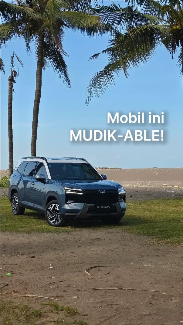 PRAKTIS, LEGA, IRIT, NYAMAN!Itulah impresi kami saat berkendara bersama @wulingmotorsid Eksion PHEV. Empat pilar utama diatas sangat cocok menggambarkan mobil ini.Dengan kapasitas 7 penumpang dan bagasi yang lega, Wuling Eksion PHEV bisa menjadi teman berkendara bersama keluarga. Apalagi dengan sistem LING POWER Hybrid System menjadikan segala perjalanan menjadi efisien.Dan dengan suspensi multi-link membuat Wuling Eksion PHEV dapat melibas berbagai jenis permukaan jalan di Indonesia dengan nyaman.Mari Eksplorasi Indonesia dengan Wuling Eksion!#WulingMotors #WulingEksion #MediaDriveEksionCoastal by @ber.kendara