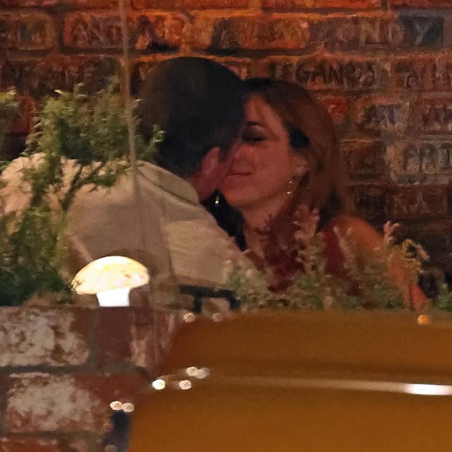 DEUXMOI EXCLUSIVE 📸…Armie Hammer enjoys a dinner date with a mystery woman at Pace restaurant in LA 📸@backgrid_usa