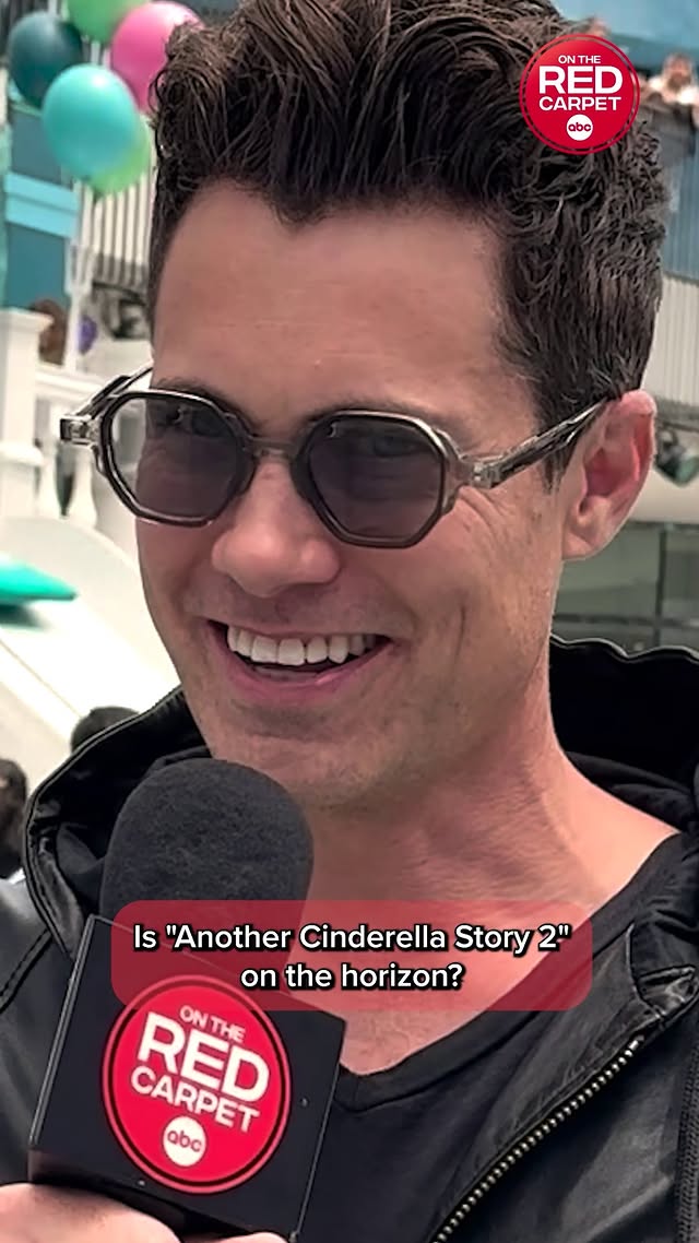 Joey Parker has entered the chat 👀🎤He’s still got the moves and the voice! At the Disney+ Hulu Throwbacks Mini Mall, Drew Seeley said he’s DOWN for a “Another Cinderella Story” sequel. Your move, Selena Gomez! by @ontheredcarpet