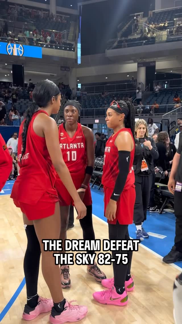 The @atlantadream defeat the Sky, 82-75 👏

In this close match, the Dream outscored the Sky 16-8 in the final 5 minutes to secure the win on the road!

Angel Reese: 17 PTS | 17 REB | 4 AST | 2 STL
Rhyne Howard: 17 PTS | 5 AST | 3 STL | 3 REB

#WNBASeason30 | 2026 WNBA Commissioner’s Cup presented by @coinbase