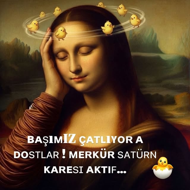 Bugün iletişim gezegeni Merkür ve zamanın,sorumlulukların,kısıtlamaların gezegeni Merkür arasında sert bir etkileşim var. (Biz buna kare açı diyoruz) . Bu etkileşimin içinde mücadele var,anlatma,uzlaşma çabasının karşılık görmemesi,sert ve soğuk duvarlara çarpması var . Arz & talep meseleleri için uygun olmayabilir. Ay da Koç burcunda ve bu uzlaşma sorununa sabırsızlık,kavgacılık ve acelecilik katıyor. Bugün trafikte hız yapmayın,frene basacağınız yerleri hem sosyal hayatınızda,hem iletişimde iyi ayarlayın. Bazen durmak sizi geriletmez,tamamen kaybetmenize engel olur. Baş ağrıları,göz,kulak vb sorunlar artabilir. Böyle olunca gezegenler yüzünden demiyoruz tabi! Doktora gidiyoruz değil mi? 
Bugün Ay Koç’ta olduğu için herkes daha hızlı tepki vermeye meyilli. İçimizden geçen şeyi bekletmeden söylemek isteyebiliriz. Fakat Merkür Yengeç’te olduğu için mesele sadece söz değil; aile, geçmiş, kırgınlık, aidiyet ve güven duygusu da işin içinde. Merkür’ün Koç’taki Satürn ile kare açısı konuşmaları ağırlaştırır. Birinin söylediği söz fazla soğuk gelebilir. Bir mesaj geç gelebilir. Bir cevap beklediğin gibi olmayabilir. Resmi işler, aile büyükleriyle konuşmalar, evraklar, randevular, internet ve elektronik işler biraz sıkıştırabilir. Ay Koç’tan geçerken bu kareyi tetiklediğinde sabır daha da azalır. İnsan hem kırılır hem de hemen karşılık vermek ister. “Beni anlamıyorsun” cümlesi çok kolay çıkabilir. Özellikle aile içinde, ilişkilerde ve iş konuşmalarında ton çok önemli.Haklı olsan bile sert söyleme.
Çünkü bugün mesele haklılık değil, sözün bıraktığı inciten iz olur. 
En güzeli ağır konuşmaları ertelemek, mesajları iki kere okumak, resmi işleri kontrol ederek yapmak ve öfkeyle karar vermemek. Bugün susmak bazen yenilmek değil, kendini korumaktır. Olaylı bir gün olabilir,herkes temkinli olsun efem. 
Cansız,ruhsuz,umutsuz hissediyorsan kırmızılar,turuncular,
Öfkeli ve sabırsızsan yeşiller,beyazlar…
Sakin sakin efem…
Mutlu günler.