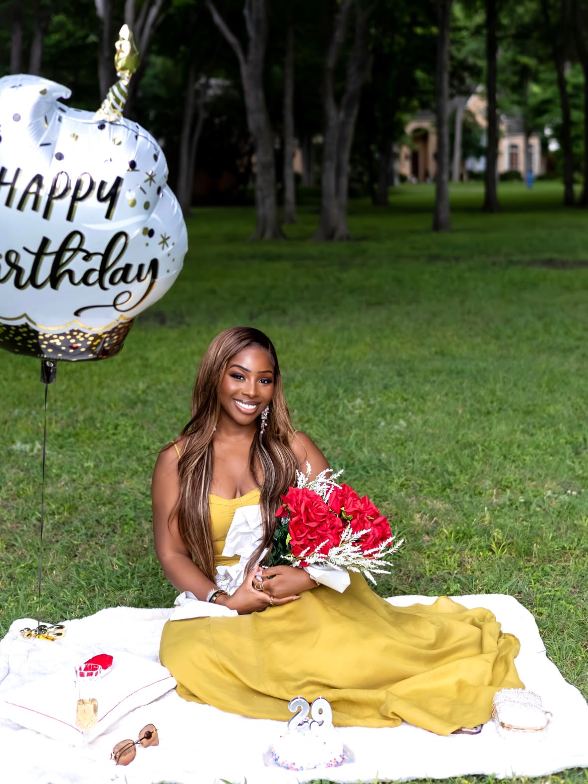 Chapter 29! 🎂🥂29 years of grace, growth, healing, and becoming. God has carried me through every season, even the ones that tried to break me. I’m walking into this last year of my 20s softer, wiser, stronger, and deeply grateful. Happy Birthday to mee! ❤️