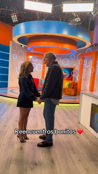 Amamos los reencuentros llenos de nostalgia #Amigasyrivales @arathdelatorre @adamarilopez