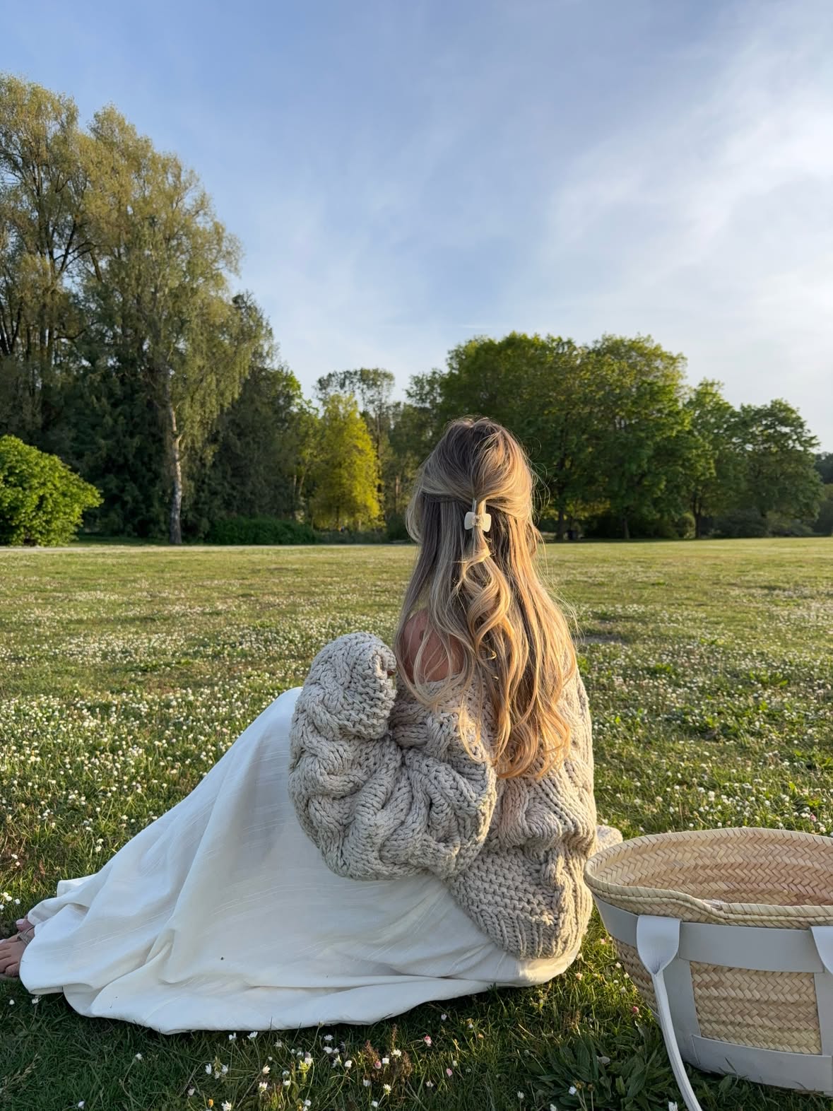 daydreaming 💭

spring style, spring outfit ideas, pinterest aesthetic, pinterest girl, spring trends, casual style