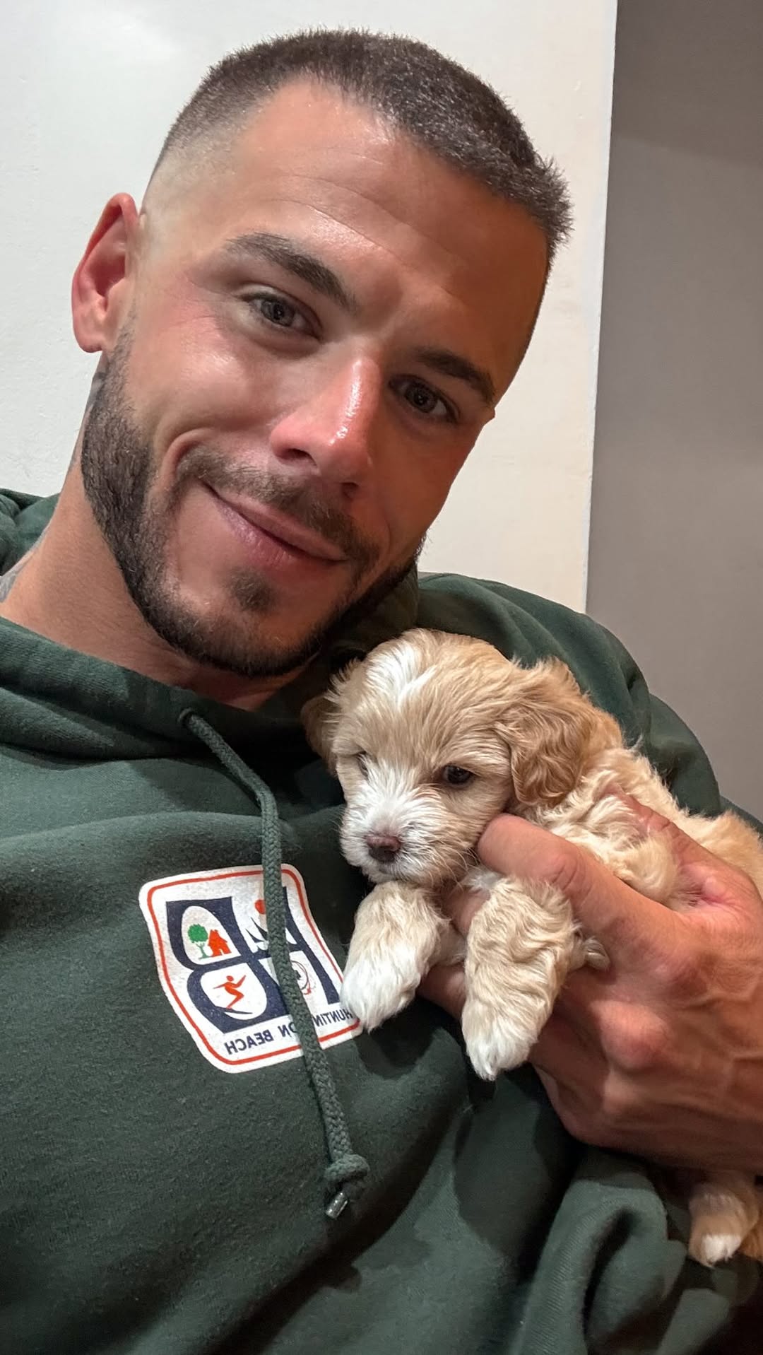 Four weeks away in Los Angeles 🇺🇸

The moment I walked up the stairs, all the puppies were playing…

except Bijou… she was just sitting there waiting for me 🥹

What makes this even more special to me is that I was there the night she was born. I actually was the only one the breeder allowed to be there and I literally helped bring her into this world. She came straight into my palms after sucking 5min on mommies nipples. That was the moment knew she’s the one 🐾 

And after four weeks apart…
she still remembered me.

I already know you’re truly something special and I love you so much 🤍
@capitana.bijou

#maltipoo #dogdadlife #reelsinstagram #puppycontent #lifestyle