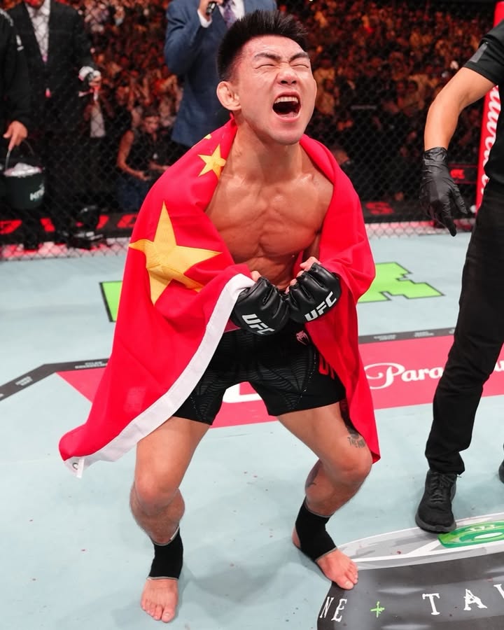 Superstar.

@YadongSong shined brightest in front of his home crowd!!! #UFCMacau