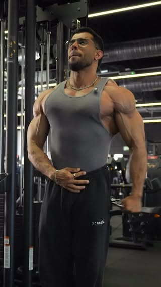 Cuando te des cuenta, de que… 🤝 #workouttips #shoulders
