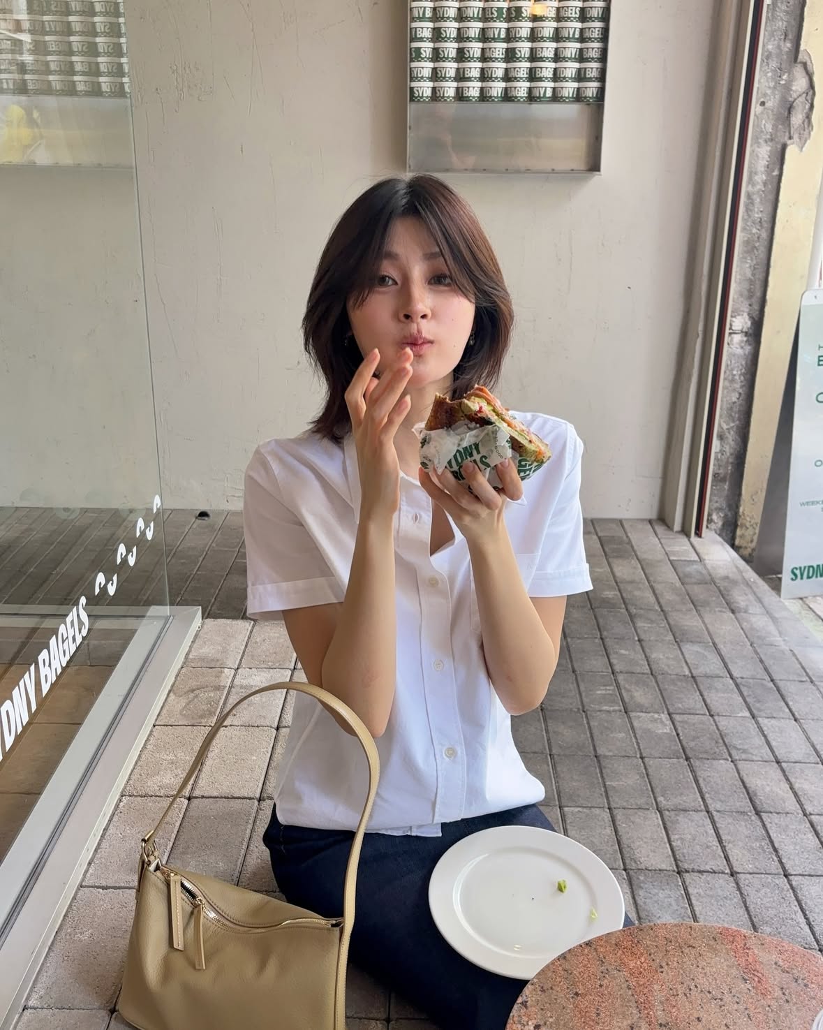 one bite🥯⭐️

Discover A.P.C. S/S26 Collction at Central Embassy, centralwOrld, Central Ladprao, Central App, and via LINE OA @apcbangkok

@apc_paris
#APCParis