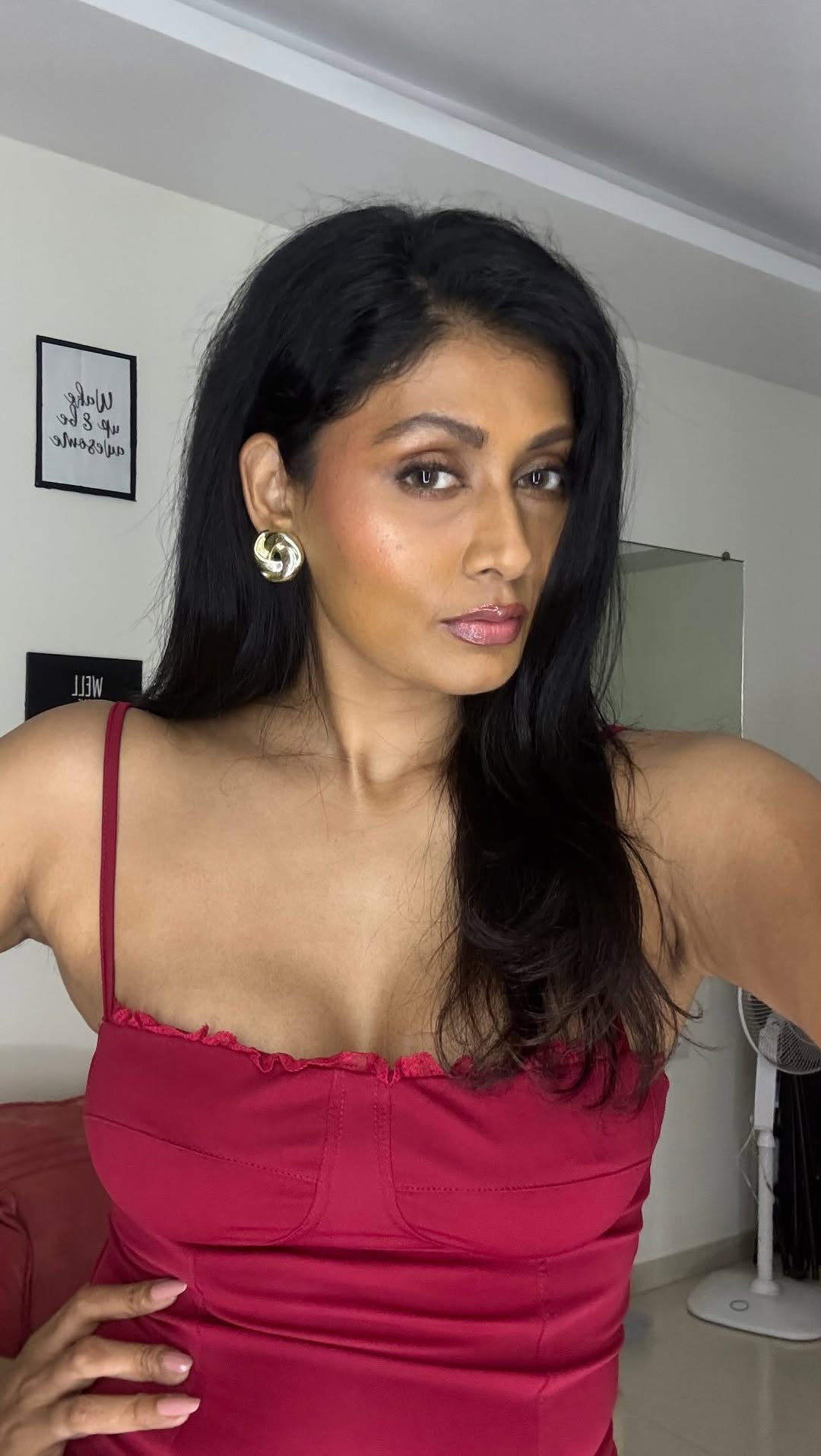 At 37, divorced, and living alone in Mumbai… I’ve realized something:

Peace is expensive.
And I refuse to lose mine for inconsistent behaviour, emotional immaturity, or “potential.”

The older you get, the less attractive chaos becomes.

These are my relationship non-negotiables now — not because I hate men, but because I finally learned how to stop abandoning myself to keep a relationship alive.

Curious to know:
What’s ONE non-negotiable you will never compromise on again? 👀

#DatingInYour30s #DivorcedWoman #RelationshipStandards #ModernDating #WomenWhoHeal MumbaiGirls SingleWomen DatingAdvice RelationshipAdvice SelfWorth WomenWithStandards EmotionalMaturity HealthyRelationships BossLady IndependentWomen IndianCreators InstagramReels ViralReels
