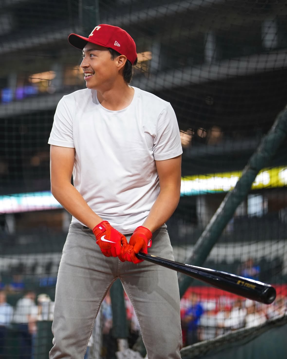 Trading in a hockey stick for a baseball bat 🏒⚾️