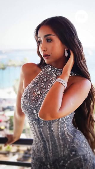 A Day in Cannes Through @hannahelzahed’s Eyes!
From getting ready at the hotel to strolling through the streets of Cannes, Hannah El Zahed spent the day discovering the charm of the French Riviera before visiting the @APMMonaco boutique to select her favorite jewelry sets for the #APMMonaco event later that evening and the Cannes Film Festival red carpet the following day.
Between coffee stops, shopping bags in hand, and moments across the city, the day captured the beauty and glamour of #Cannes.
يوم في كان بعيون هنا الزاهد!
من التحضيرات في الفندق إلى التجوّل في شوارع مدينة كان الساحرة، أمضت هنا الزاهد يومها وهي تكتشف جمال الريفييرا الفرنسية، قبل أن تزور متجر APM Monaco لاختيار المجوهرات المفضّلة لديها للتألق بها في حفل APM Monaco  في وقت لاحق ذلك المساء، وعلى السجادة الحمراء لمهرجان كان السينمائي في اليوم التالي. بين استراحات القهوة، وأكياس التسوق، واللحظات المميزة في أرجاء المدينة، لخّص هذا اليوم كل معاني الجمال والسحر في كان.

Videographer: @karlphotography