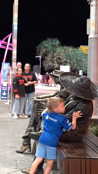 Leave me alone 🤣
#prank #funny #fun #reels #viral explore