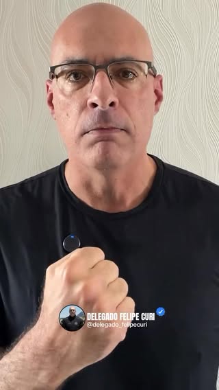 Os defensores das facções estão inventando mentiras para te enganar. O Pix não vai ser afetado, o impacto dessa decisão de classificar PCC e CV como terroristas vai atacar o coração financeiro desses grupos.

Vídeo via @delegado_felipecuri