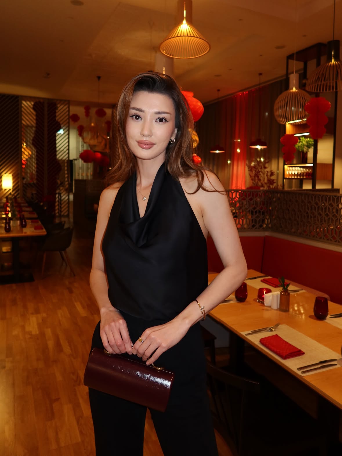 Вечер Китайского меню в любимом @emiliya.restaurant , попробовали изысканные блюда от шеф повара, который прилетел с Китая 

Благодарю за вечер @makhabbat_bayaman ♥️