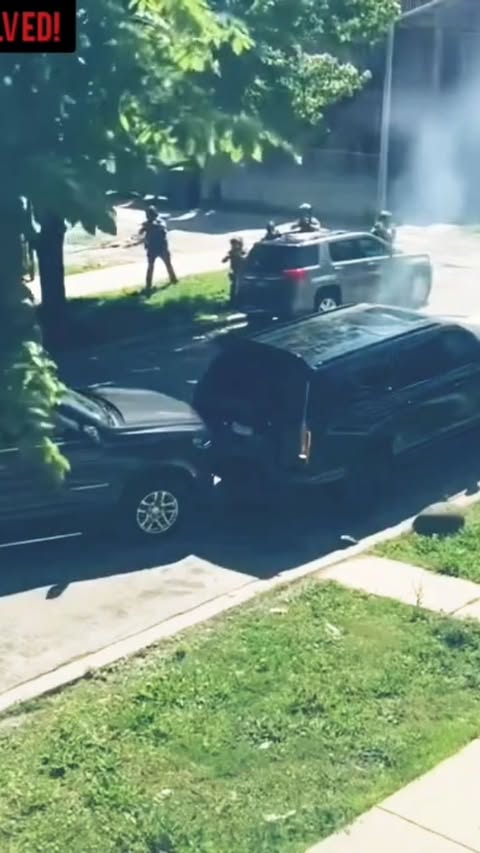 FBI said agents stopped a vehicle with Abdulhafedh and others inside around 3 p.m. They were wanted in connection with a bank robbery.

Chopper 7 was over the scene, where a large Chicago police and SWAT response could be seen in the 3700-block of West Lexington Avenue in Homan Square near Garfield Park.

Witnesses say Abdulhafedh fired shots from the sun roof of an SUV, and agents returned fire, killing him.

Stay informed. Stay sharp.
Follow us for real law enforcement insight: daily body cam education, extended footage, and tactical breakdowns you won’t find anywhere else. This isn’t just action; it’s understanding the full story.

🔹 Official Officer Involved Merch: Hit up @vdev.group / VDEV.GROUP or the link in our bio to support the mission.

🚨 Help us grow the community! Like, share, save, and comment — every interaction helps us reach more people.

💪 Powered by you. If you value what we do, send in your body cam clips, share leads we’ve missed, or donate through the link in bio.

📵 We’re only here now. No YouTube. No X. Just Instagram.@officer__involved
#officerinvolved #lawenforcement #bodycam #police #LE