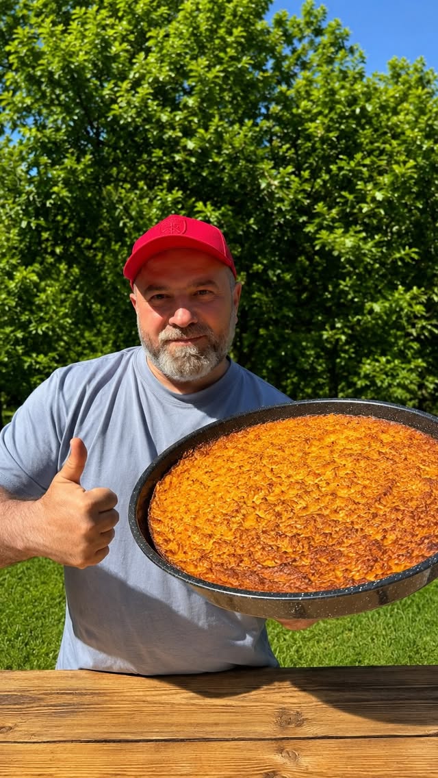 Kartofdan xaçapuri 😎 Uşaqların sifarişi rubrikasından 😄💪 kartof, pendir və 50 dəqiqə vaxt 😎 asan, dadlı və maraqlı 😋🫠 biz uşaqlıqda elə bilirdik pizza budu 😄 Mütləq yoxlayın ☺️🙏 Hamıya nuş olsun