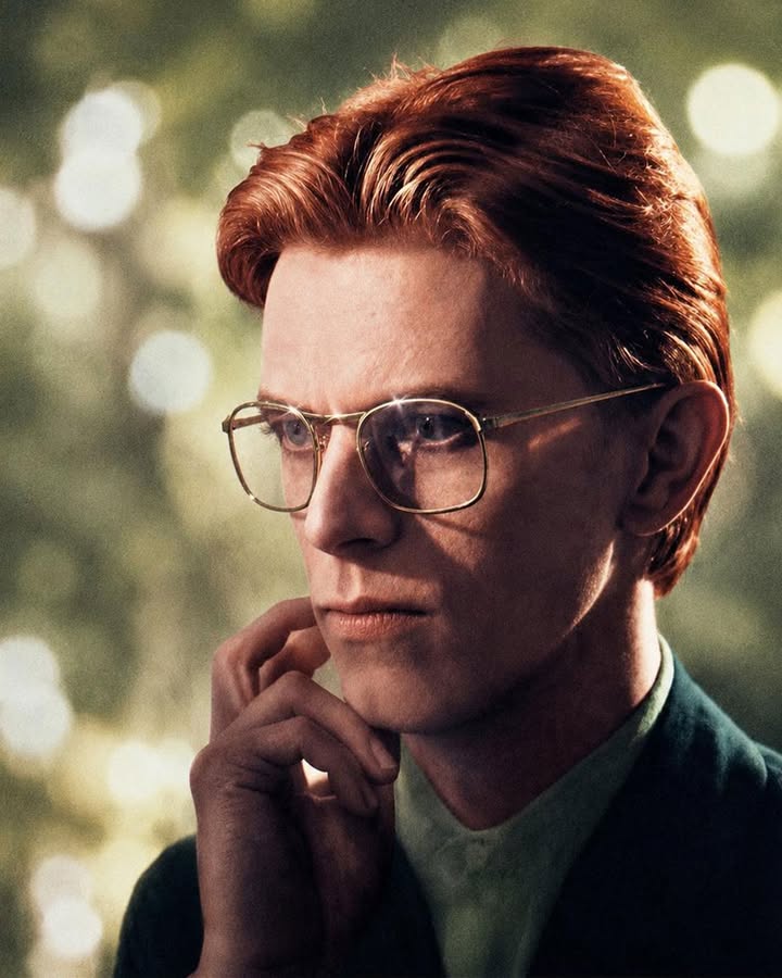 “Loving the alien…” 

Never need an excuse to share the beauty of David Bowie as TJ Newton in The Man Who Fell To Earth. 

Shot in 1975, the film was still doing the rounds in the UK and elsewhere fifty years ago this month in 1976. 

We think you’ll agree it’s a timeless image however old it is. 

#RandomBowie #Bowie1975 #BowieTMWFTE