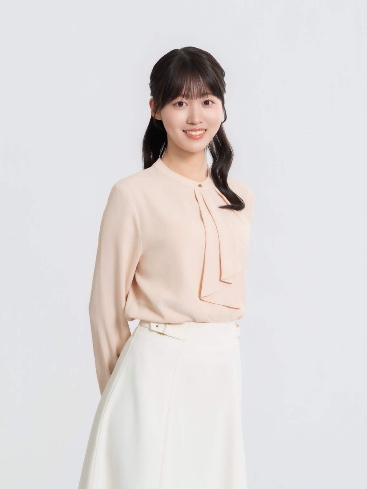 はじめまして！
南海放送新人アナウンサーの今井陽菜です🔰

はじめましての方も、
いつも応援してくださっている方も、ありがとうございます。

愛媛に来て約２ヶ月が経ちました。
温暖な気候と暮らしやすい環境、そして温かい方々に囲まれ、日々楽しく過ごしています。
柑橘類や美味しい食べ物にも恵まれていて、
愛媛の魅力を少しずつ発見する毎日です🍊

5月20日(水)にはラジオニュースで初鳴きを終え、
5月31日(日)には「もぎたてテレビ」で
初めての生中継リポートを担当いたします🎤✨️

まだまだ未熟ではありますが、自分の足で愛媛を知り、
多くの方との出会いを大切にしながら成長していきます。
どうぞよろしくお願いいたします🪄︎︎✨
⁡
#愛媛 #新人アナウンサー #南海放送