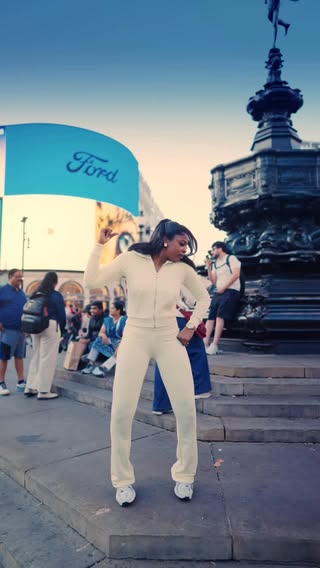 Let’s play 😍 Dc: @official_tekilar_ 

🎥 : @dopeviewsonly
