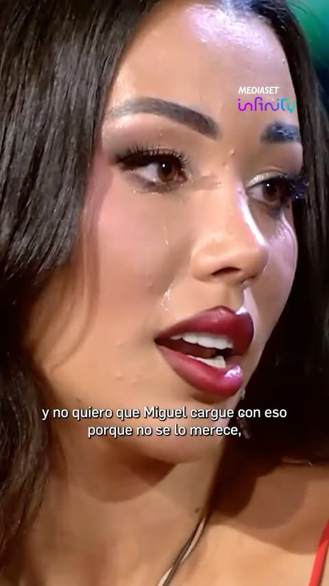 Bayan se emociona hablando con Sandra en #TentacionesDBT6 sobre su primer paso por #LaIslaDeLasTentaciones y le confiesa que no quiere que Miguel cargue con ello 💥

Al completo, descúbrelo todo ya en #MediasetInfinity ♾
