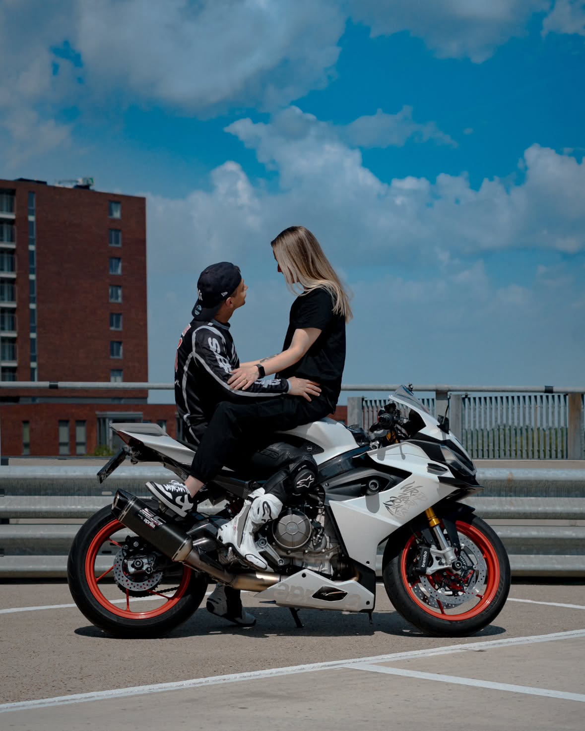 WHEN THE PHOTOGRAPHER AND THE BIKER BECOME A TEAM.. ❤️🔒

----------

📍 -- TILBURG, THE NETHERLANDS
🛞 -- APRILIA RS 660
📸 -- SONY A7 IV