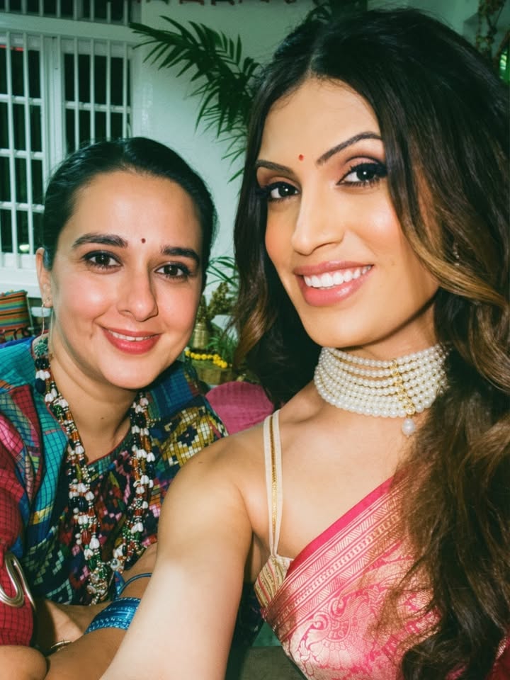 This past week has been PURE magic ! 

It’s the onset of INTERNATIONAL LGBTQIA+ PRIDE MONTH (JUNE) and I couldn’t have imagined a better beginning to it than THIS !!! 

I had the honour of inaugurating the TARABAI beauty academy and salon alongside Hwr Highness @radhikaraje didi , Maharani Of Vadodara through @chimnabai_udyogalaya , an initiative to empower, skill and eventually provide jobs for Girls and women. 

My gratitude and perpetual love for Her Highness , @radhikaraje didi keeps growing leaps and bounds with every passing minute ! 

Nari Shakti alllll the way. 

P.S - if you are in or around Vadodara , 
Please Visit Tarabai Salon for your beauty services !!! 
You will be helping a bunch of Queens in more ways than one 🤏🏼🎀💝 

A bigggg shoutout to @trishhajhaver for being the best as per always and the entire team at @chimnabai_udyogalaya for being the most wonderful hosts ! 

#vadodara #gujarat #prepride #pride #pridemonth