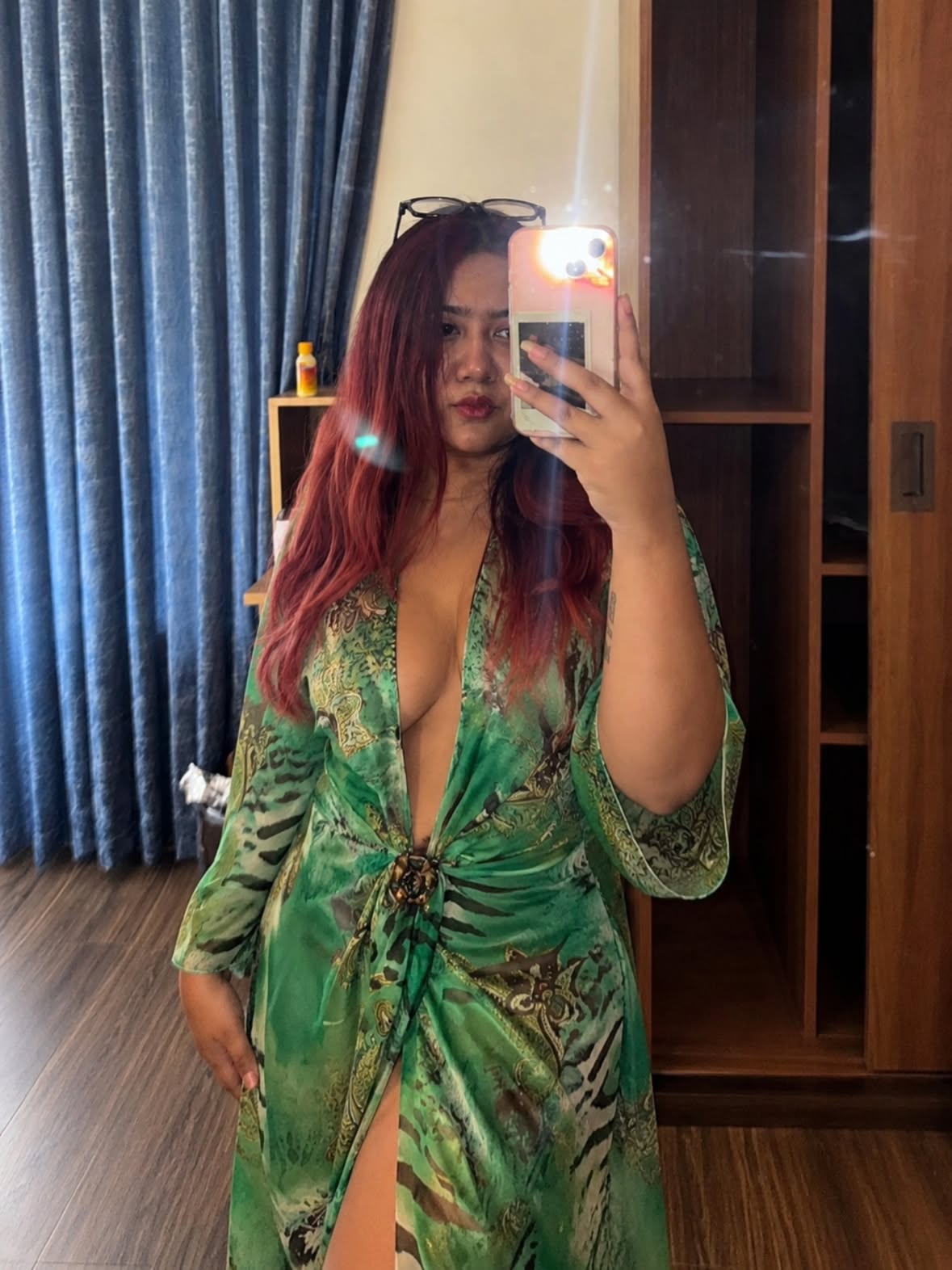 This dress is so me 
Allie hayes 💚
.
.
.
.
.
#explorepage #exploremore #fyp #trendingpost #offcampus