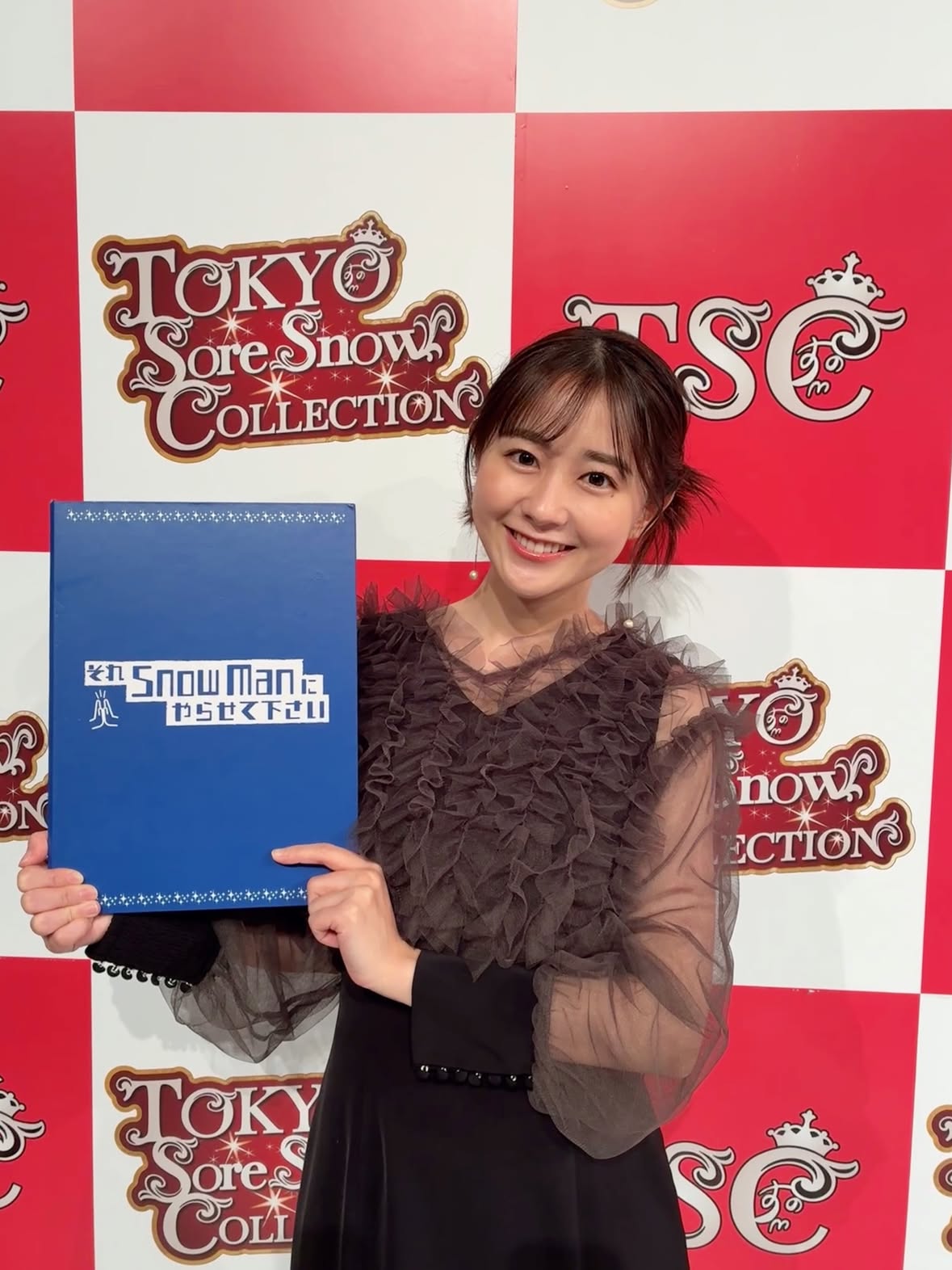 「それSnowManにやらせて下さい」
今回のTGCはUNIQLOとコラボ！！

初夏の親子コーデ対決です🌻

夜7時〜ぜひご覧ください！

#それスノ #それSnowManにやらせて下さい

ドレス: LERURE