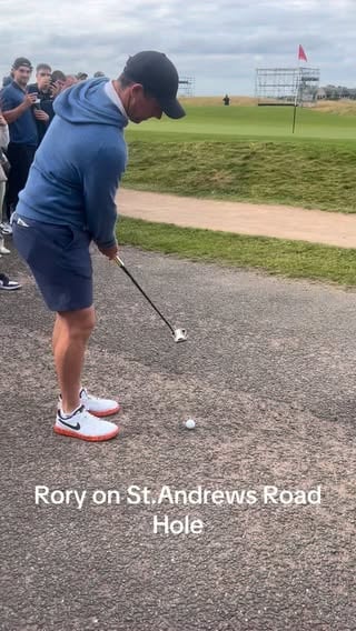 Throwback close up of Rory going with putter off the road on the Road Hole
(Via @harryrobertson12)