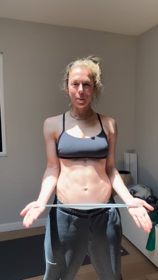 Pilates is all about lengthening.
.
.
.
#pilates #pilatesgirl @balanced_body