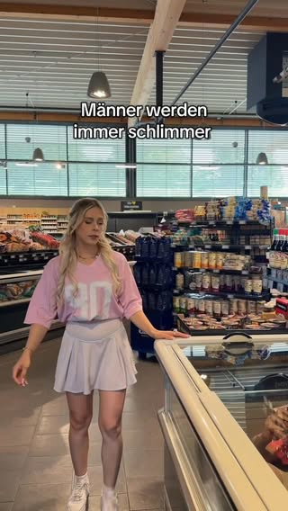 Man kann nichtmal mehr Pizza kaufen… 

#männer #anmache #einkaufen