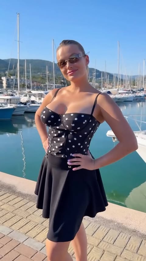 #adv Quale outfit tengo in valigia? 🧳🥰♥️ 

La moda per tutti!
Cerca ‘Vacay Vibe’ su SHEIN: il tuo passaporto per lo stile!

#SHEINtrends #SHEINgoeswithvacay #adv

@sheinofficial @shein_it