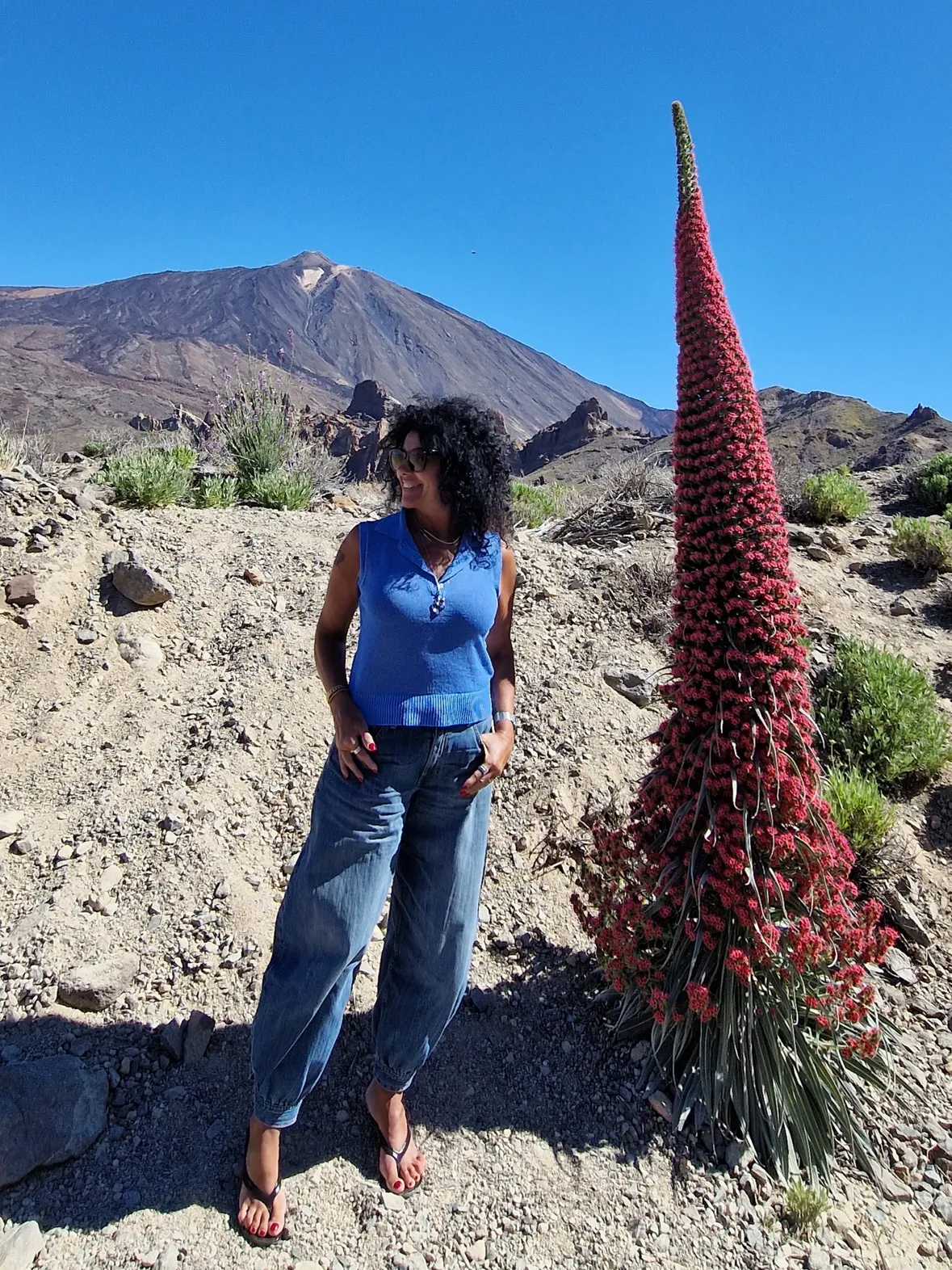 Con la fuerza del volcán 🌋 y la seriedad del mar 🌊!Feliz día de Canarias!Orgullo de nuestra tierra,nuestras tradiciones y nuestra gente,nuestro daliecto, diciendo por ejemplo chacho! Mi niño! Ños! Guagua!tolete!...30 de Mayo, día nuestro 🏴󠁧󠁢󠁳󠁣󠁴󠁿🏴󠁧󠁢󠁳󠁣󠁴󠁿🏴󠁧󠁢󠁳󠁣󠁴󠁿🏴󠁧󠁢󠁳󠁣󠁴󠁿🏴󠁧󠁢󠁳󠁣󠁴󠁿🏴󠁧󠁢󠁳󠁣󠁴󠁿🏴󠁧󠁢󠁳󠁣󠁴󠁿🏴󠁧󠁢󠁳󠁣󠁴󠁿🏴󠁧󠁢󠁳󠁣󠁴󠁿
#felizdiadecanarias #orgullocanario🇮🇨 #tenerife #canarias #🇮🇨🇮🇨🇮🇨🇮🇨 
Gracias por las fotografías 📸📸 @imara86