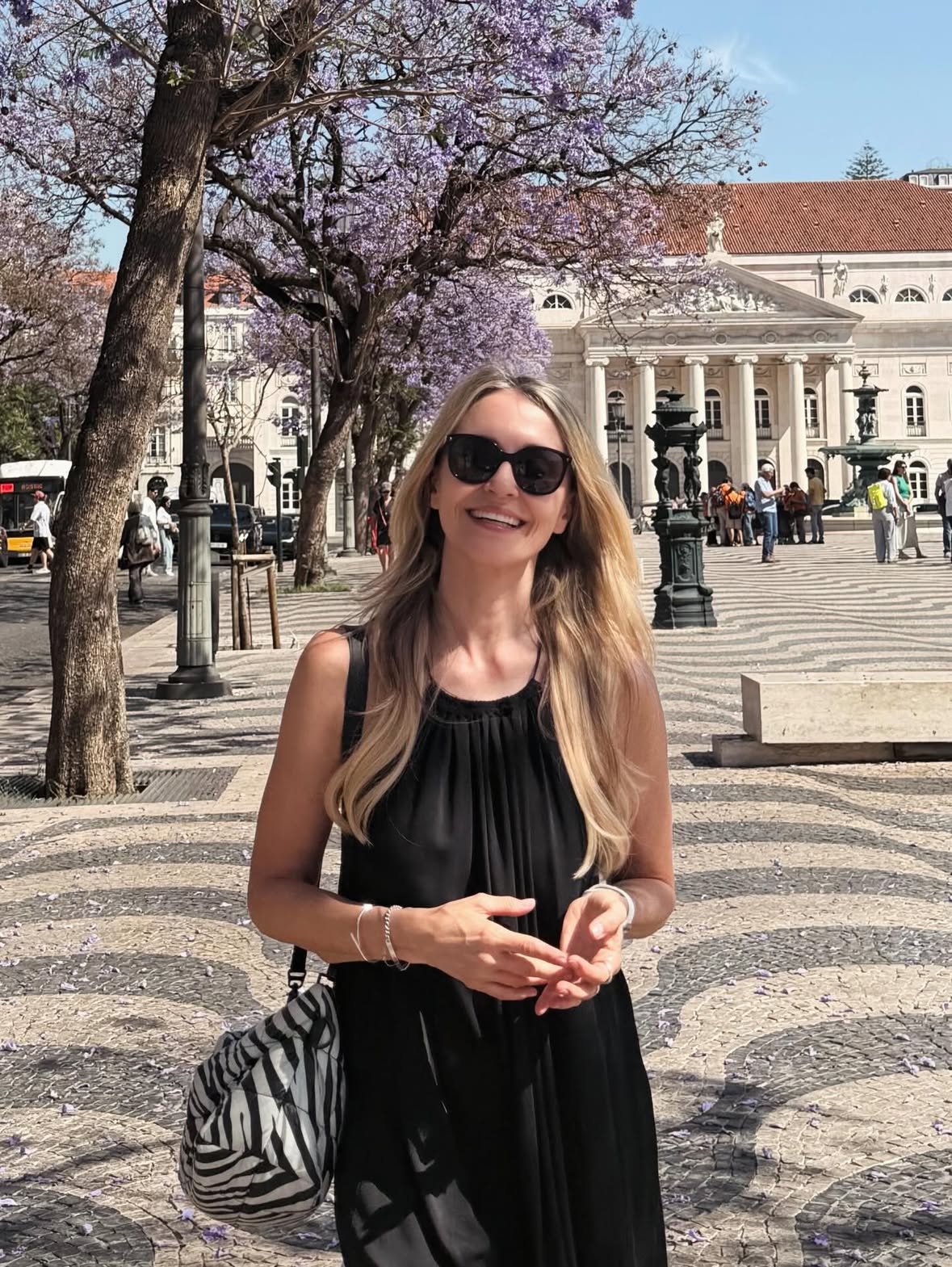 Good to be back in Lisbon 🤩
Welcomed by dreamy summer weather and somehow already ended up with 28000 steps today. Not a bad start to this Lisbon vacation at all, right?