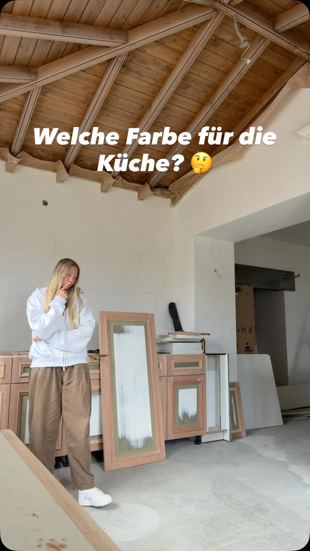 Welche Farbe würden gut für unsere #Küche passen? Schaut auch gerne das neue YouTube Video dazu ❤️ Schreibt es gerne in die Kommentare 🙌🏻