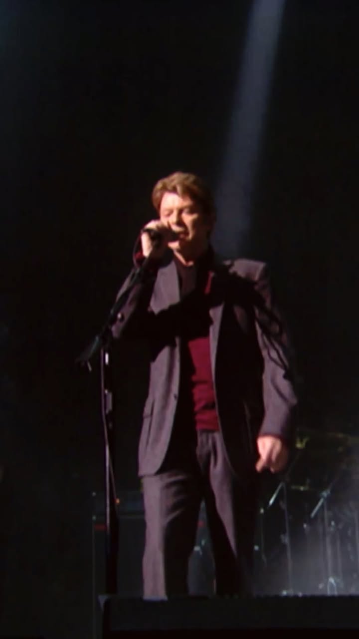Twenty years ago today, David Gilmour played the first of three shows at London's Royal Albert Hall, with a very special guest appearance for Comfortably Numb from David Bowie, in what sadly turned out to be Bowie's final ever appearance on a UK stage.

On Sunday at 5pm BST / 12noon ET / 6pm CET, the entire show, released as Remember That Night, will premiere on David's YouTube (where you can watch the full performance of Comfortably Numb now).