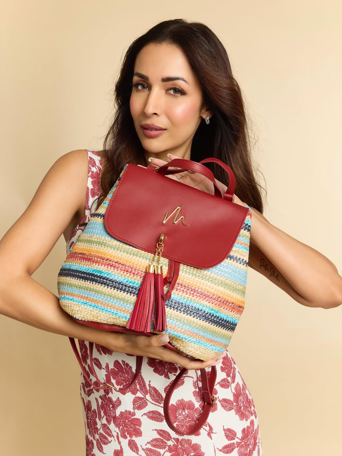 Her summer plus one? A Maejoy classic😍

The @myntra End of Reason Sale is here and Maejoy’s bringing all the shine, from timeless bags to lab-grown diamonds designed to be worn on repeat😘

Shop now on @myntra and grab your favourite Maejoy pieces at exciting EORS deals before they’re gone. The perfect time to add a little everyday luxury to your collection ✨👜💎

#Maejoy #EndOfReasonSale #LabGrownDiamonds #BagLovers #EverydayLuxury

[luxury handbags, lab grown jewellery, affordable luxury, statement accessories, chic fashion essentials]