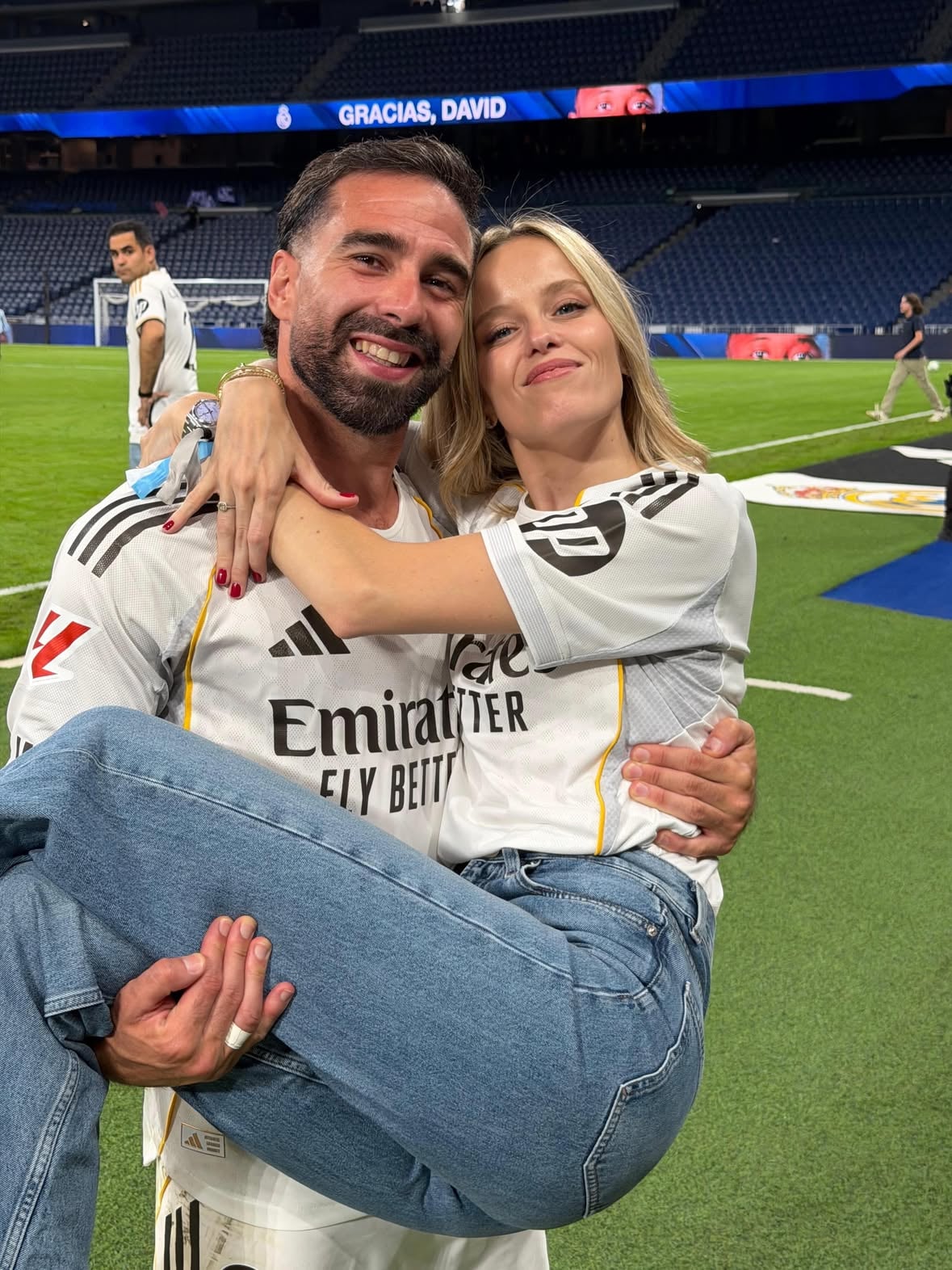 FELIZ CUMPLEAÑOS AMOR DE MI VIDA!! 
Menuda suerte tengo 😍  Felices 36 @daphnecanizares